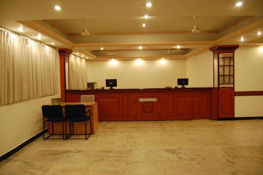 Hotel Orange Blossom Tiruchirappalli Exterior foto