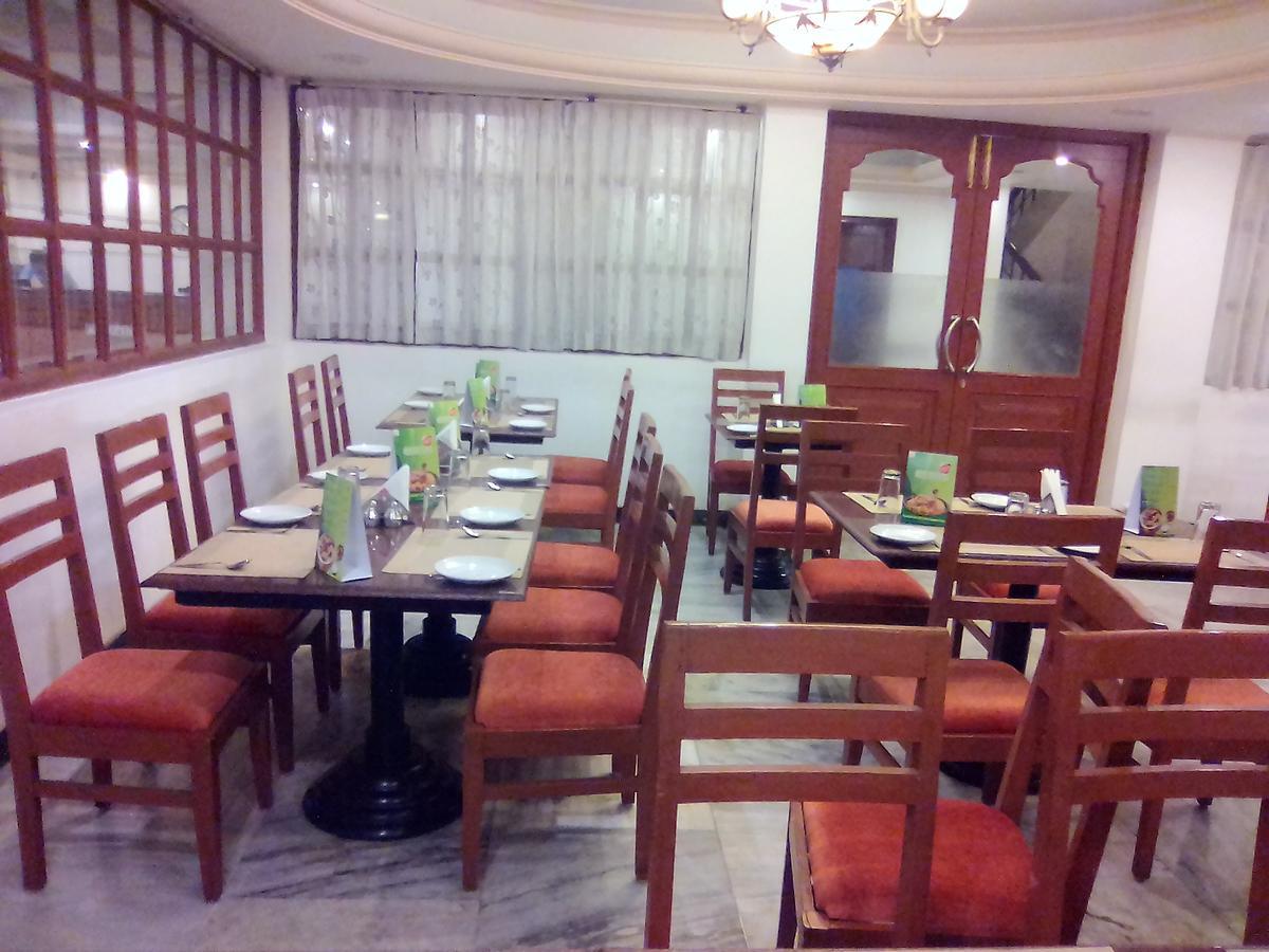 Hotel Orange Blossom Tiruchirappalli Exterior foto